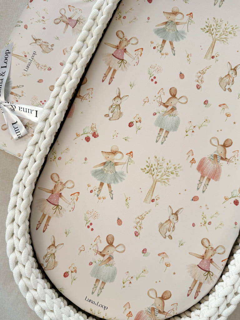 Waterproof Changing Basket Liner - Garden Mouse