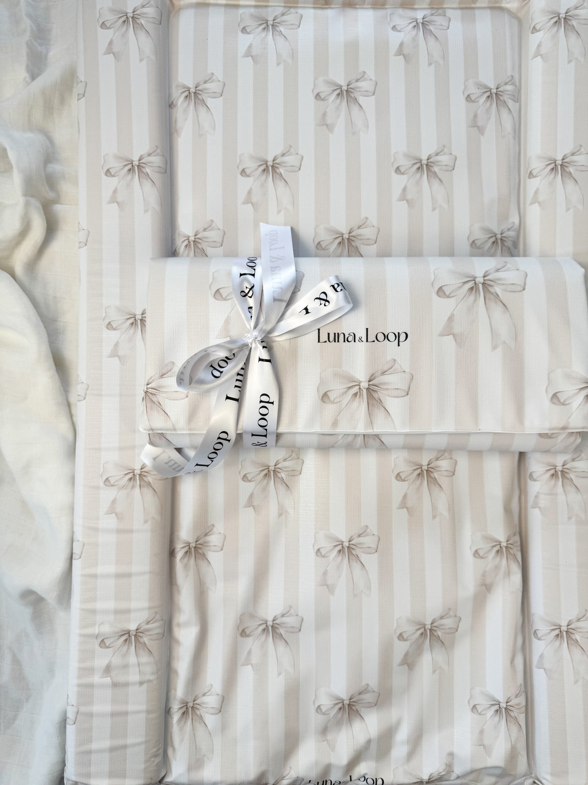 Baby Changing Mat - Bows