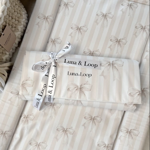 Bows_Travel_Changing_Mat